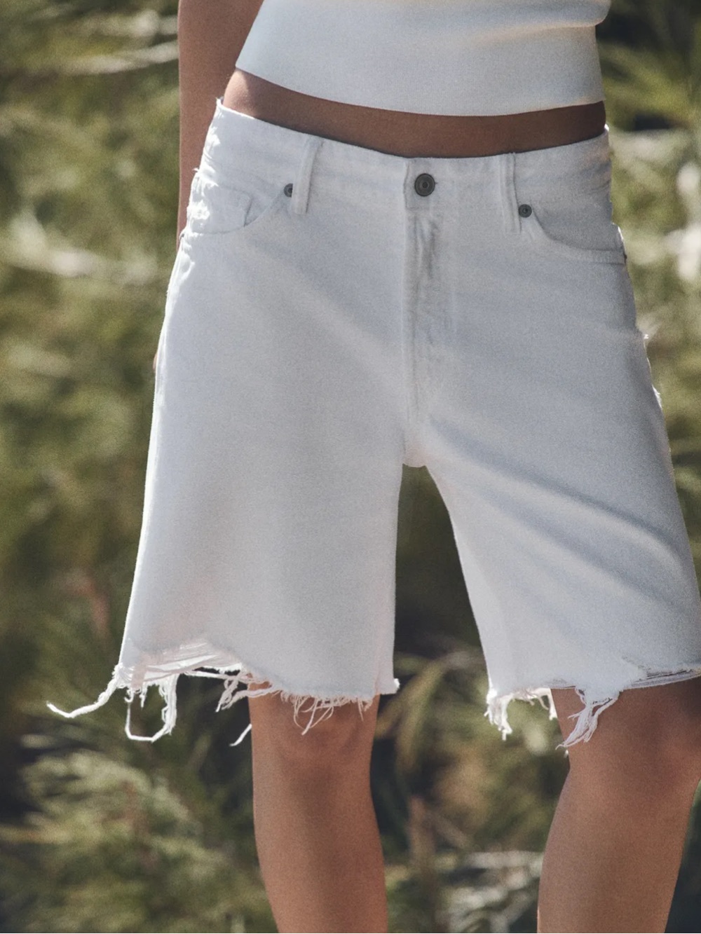 Zara ripped mid ride long denim shorts Distressed Raw-Hem jorts NWT